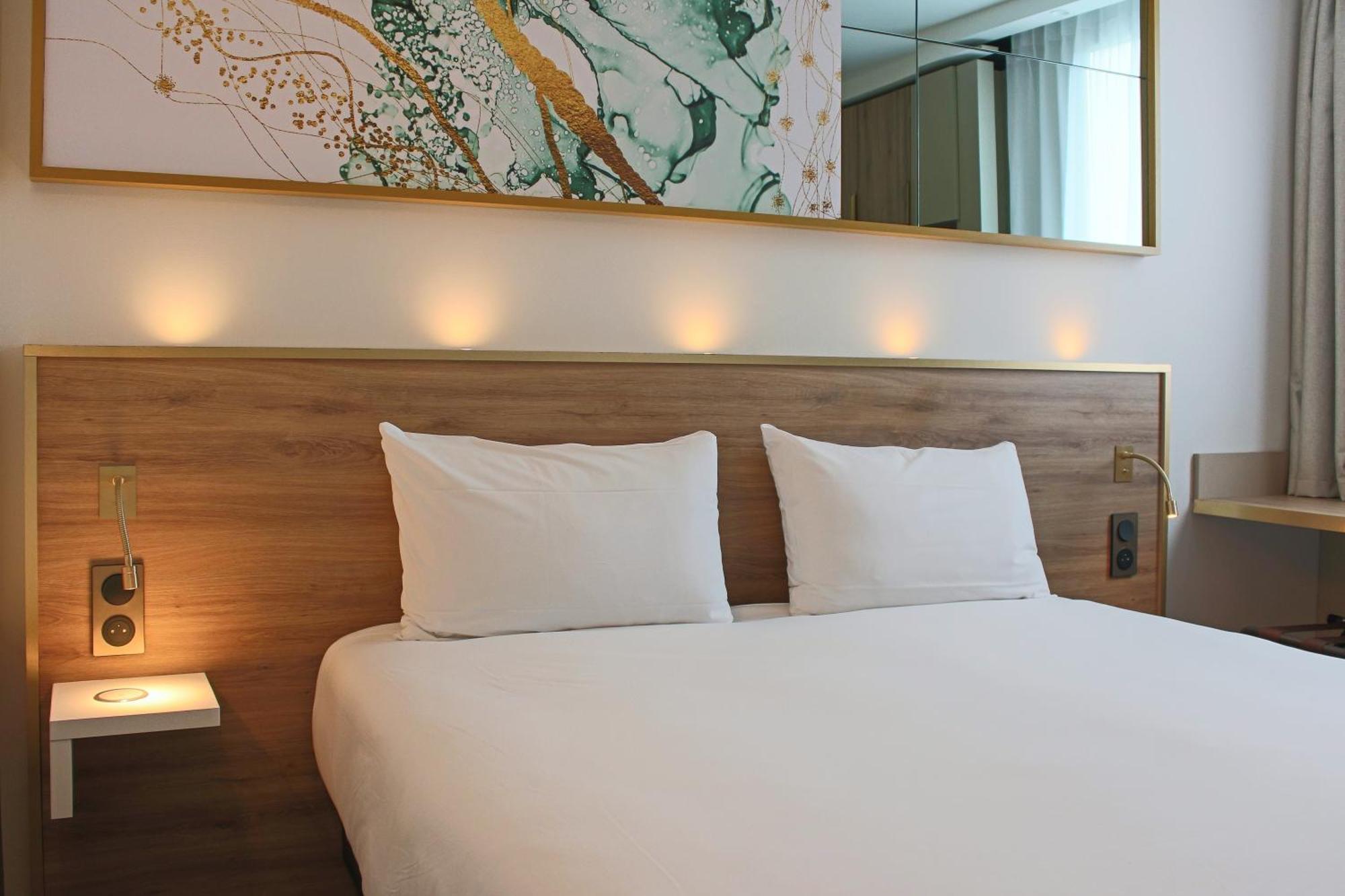 Brit Hotel Bordeaux Aeroport - Le Soretel Мериньяк Экстерьер фото