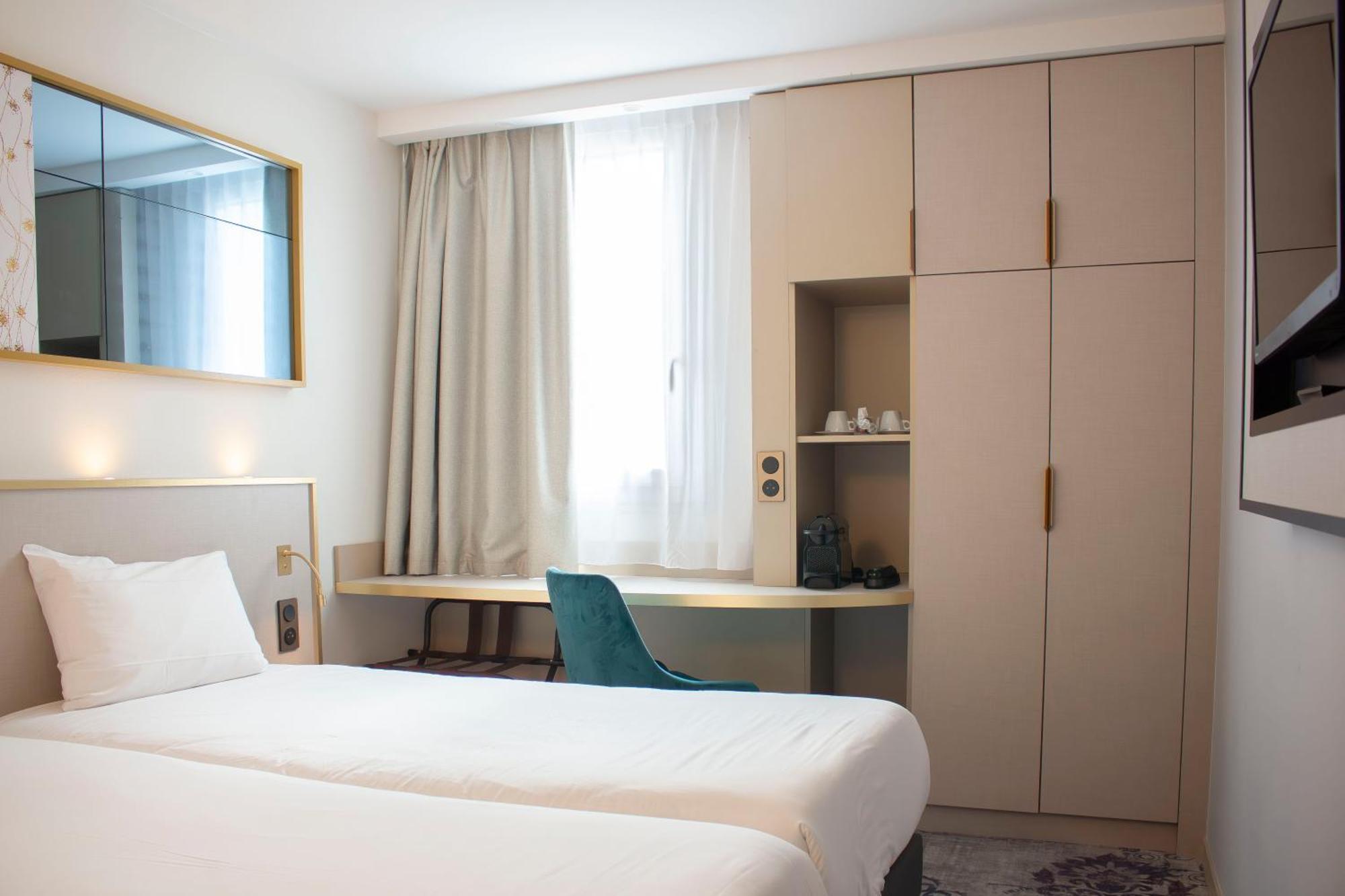 Brit Hotel Bordeaux Aeroport - Le Soretel Мериньяк Экстерьер фото
