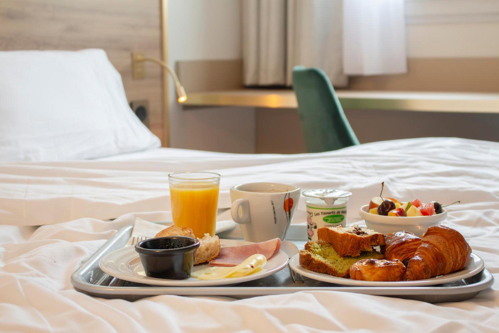 Brit Hotel Bordeaux Aeroport - Le Soretel Мериньяк Экстерьер фото